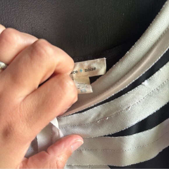 Urban Outfitters Silence & Noise Bodycon Tank - Size XS ⭐ - Picture 2 of 3